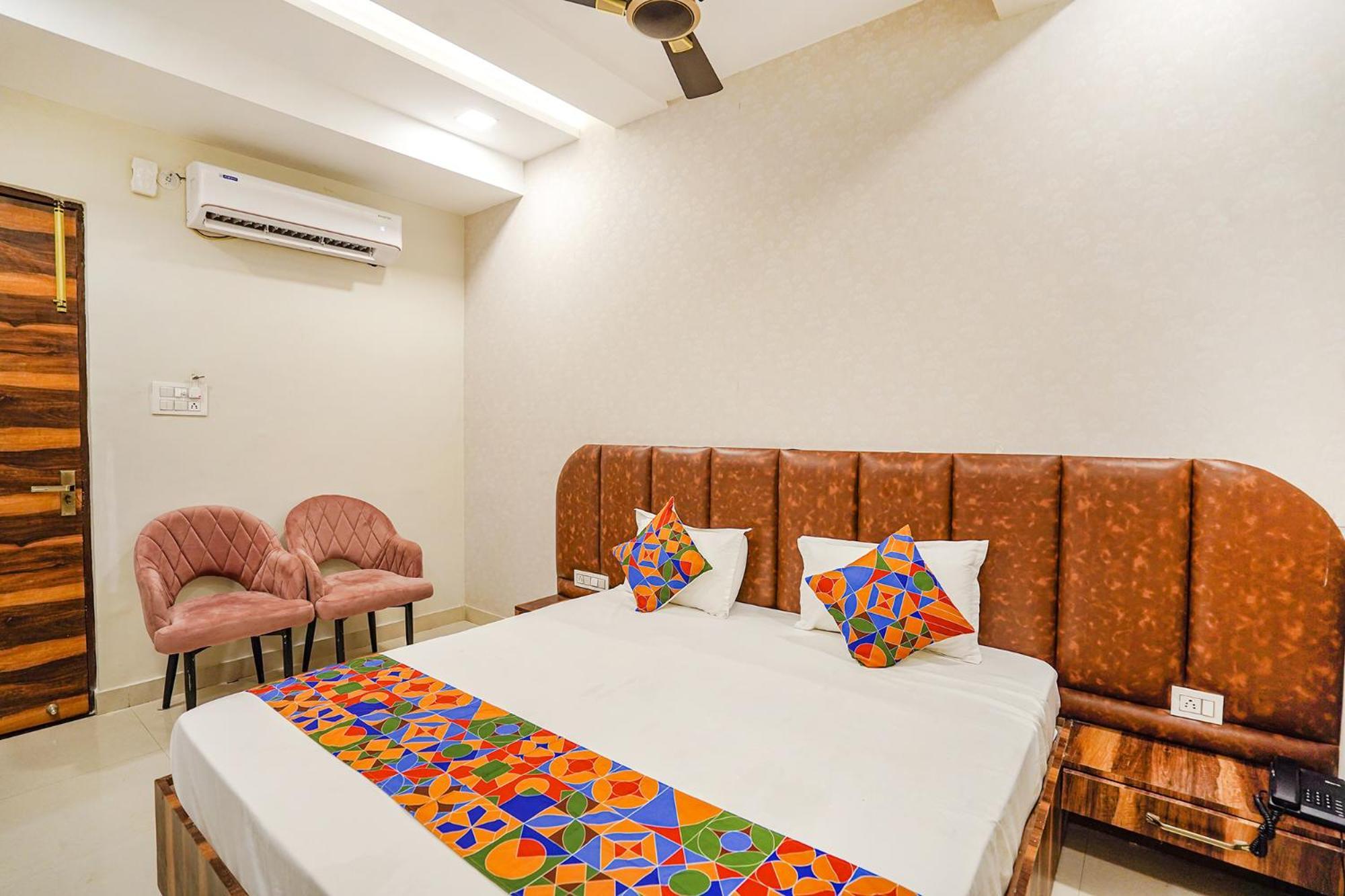 Fabhotel Ts Inn Faithfulganj ภายนอก รูปภาพ