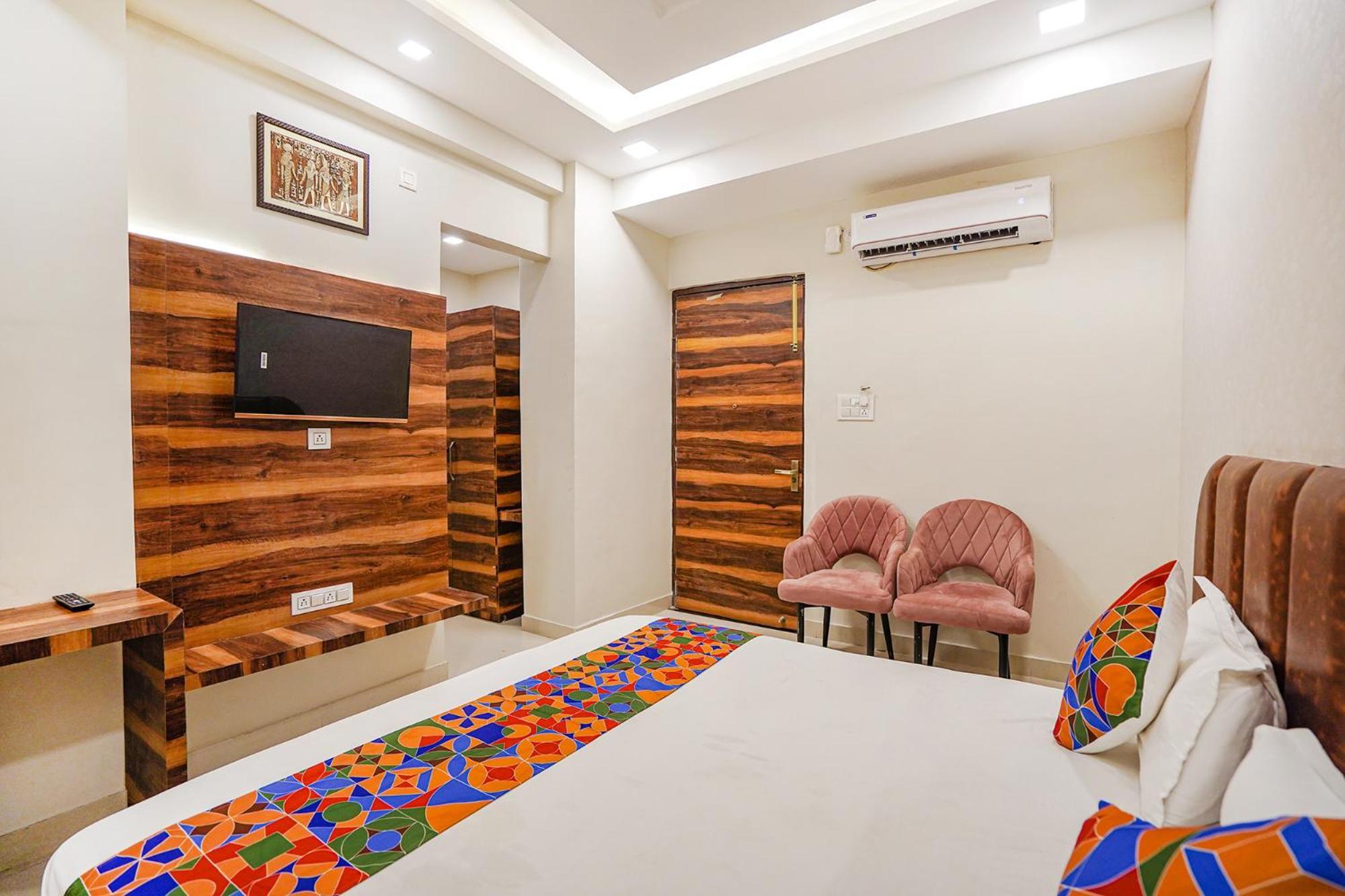 Fabhotel Ts Inn Faithfulganj ภายนอก รูปภาพ