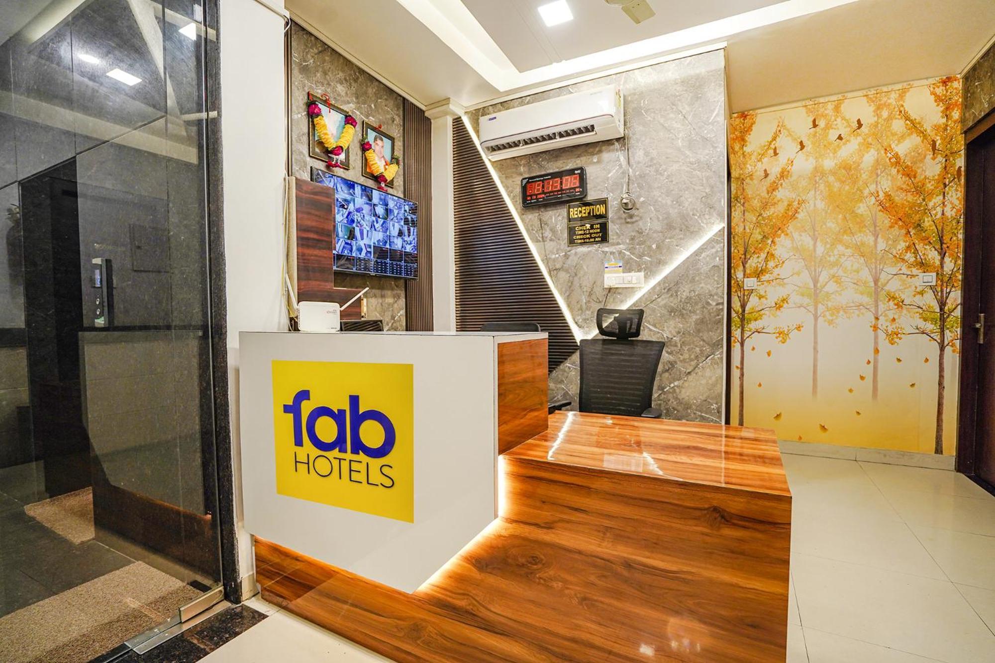 Fabhotel Ts Inn Faithfulganj ภายนอก รูปภาพ